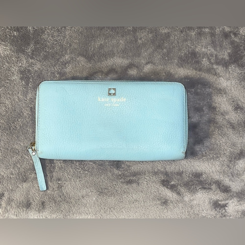 Kate Spade Large Zip around wallet